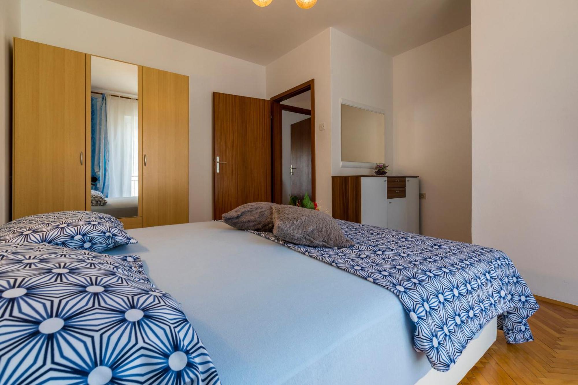 Apartments Melita Драмал Екстериор снимка