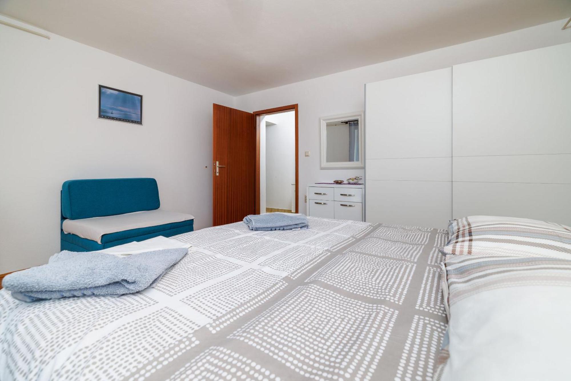 Apartments Melita Драмал Екстериор снимка