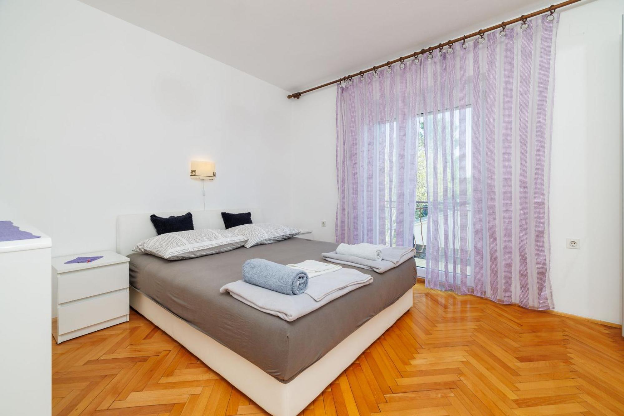 Apartments Melita Драмал Екстериор снимка