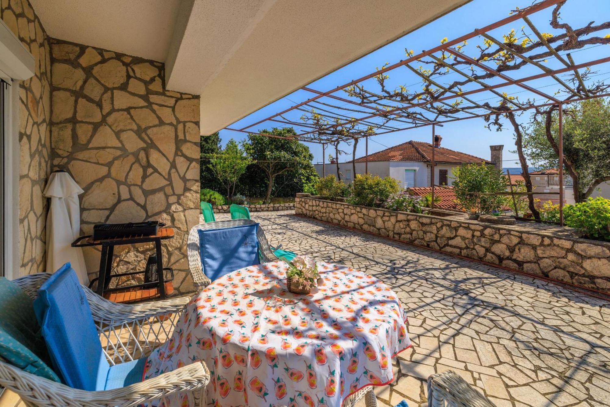 Apartments Melita Драмал Екстериор снимка