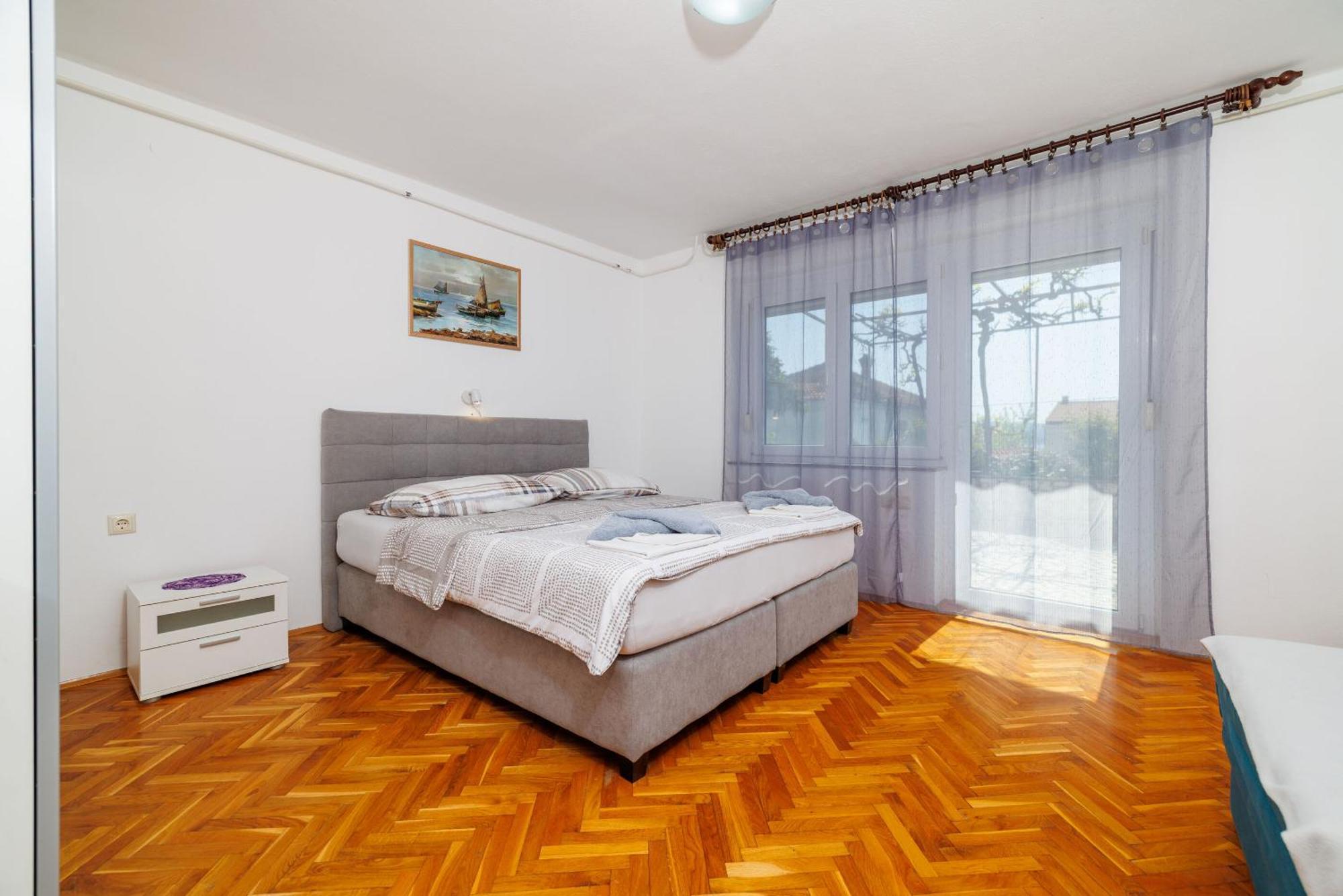 Apartments Melita Драмал Екстериор снимка