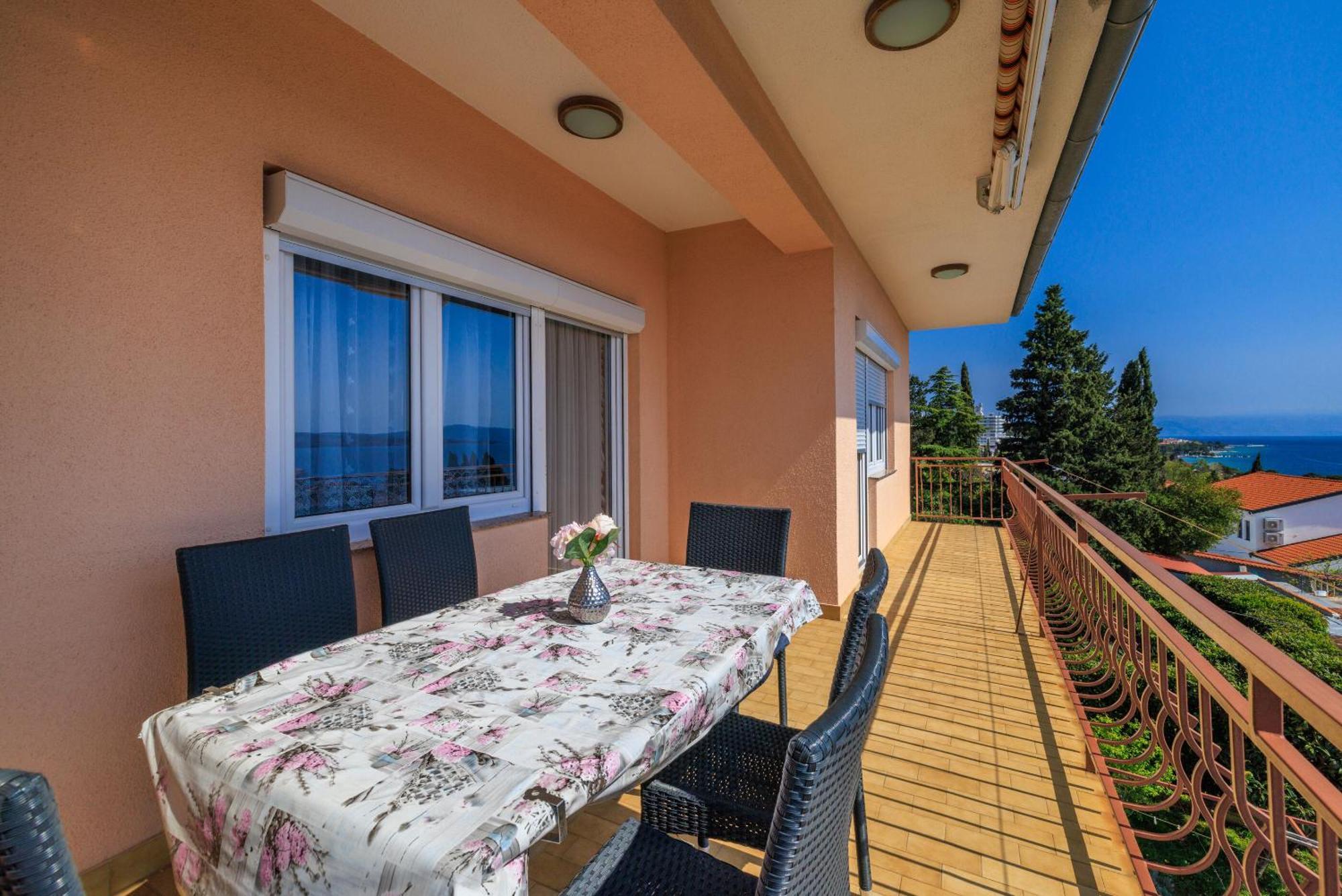 Apartments Melita Драмал Екстериор снимка