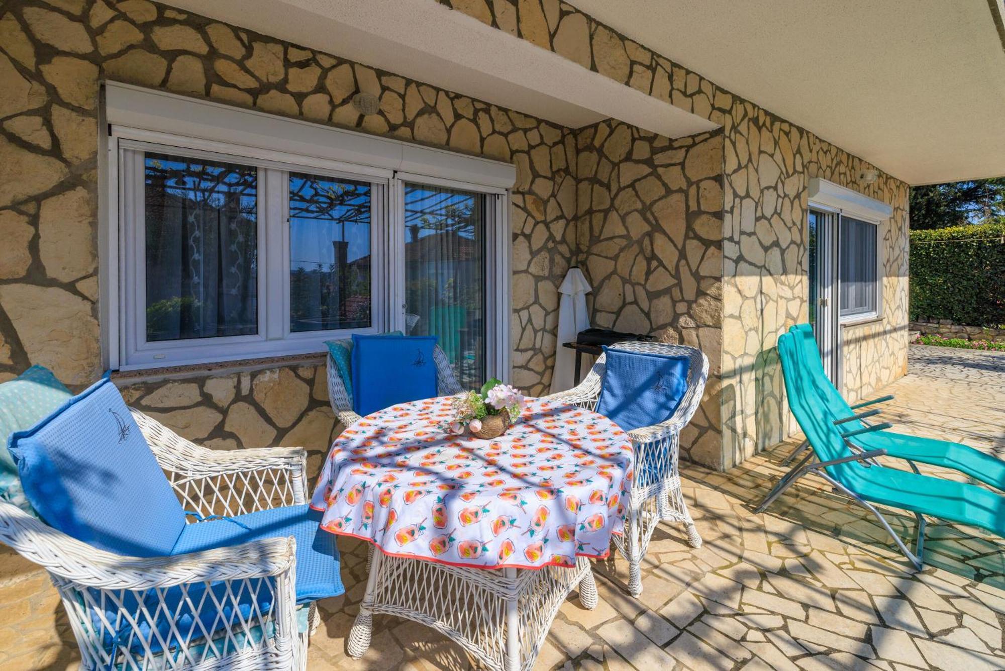 Apartments Melita Драмал Екстериор снимка