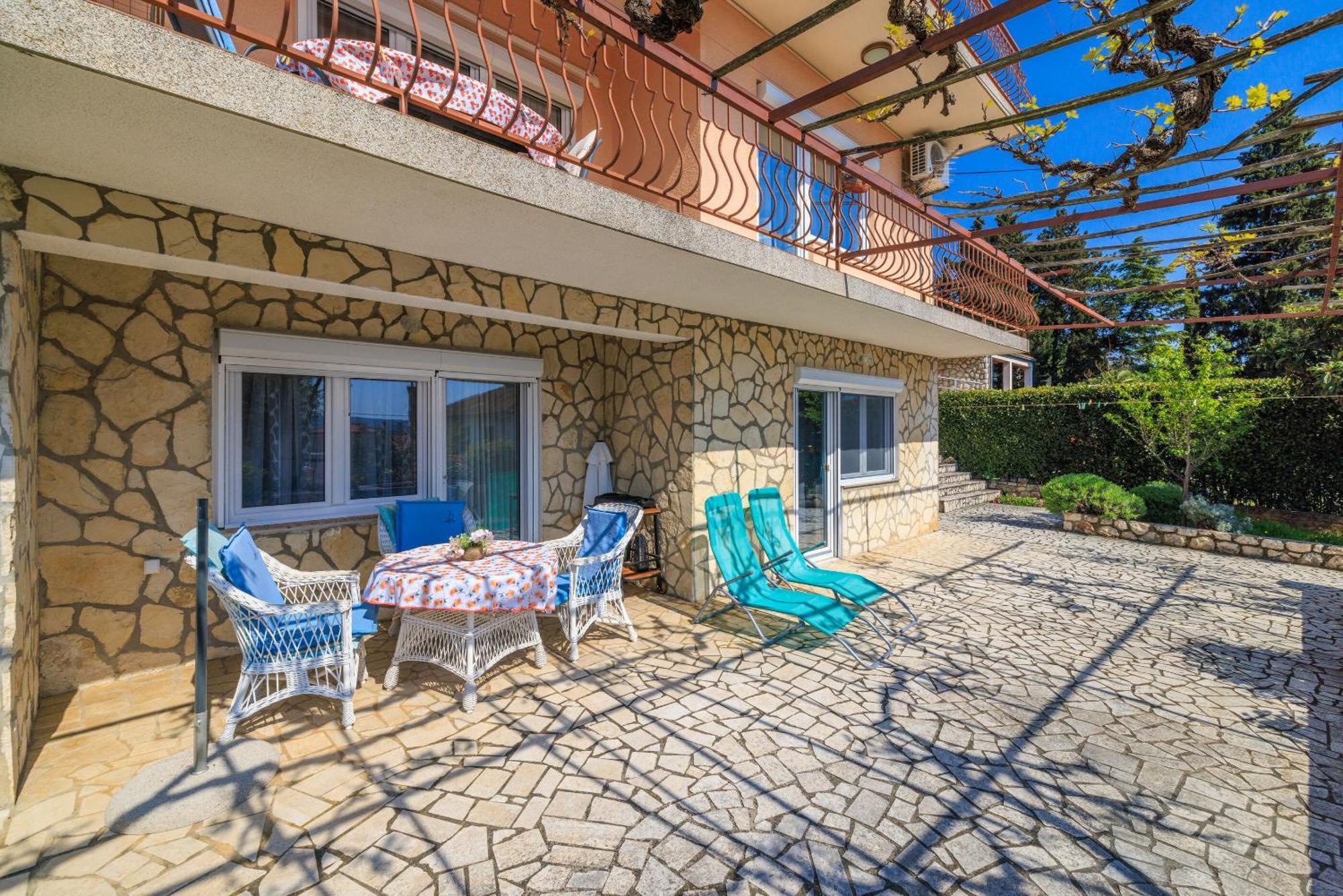 Apartments Melita Драмал Екстериор снимка